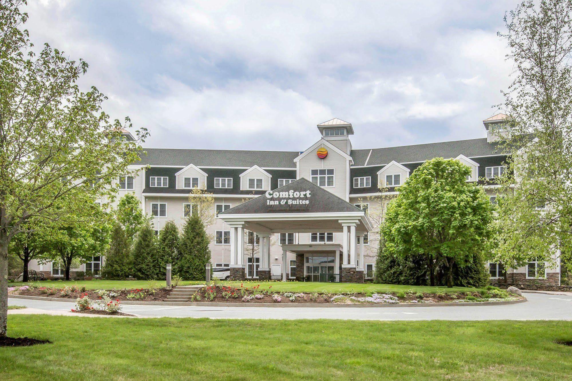 Comfort Inn & Suites Near Burke Mountain Saint Johnsbury Exterior foto